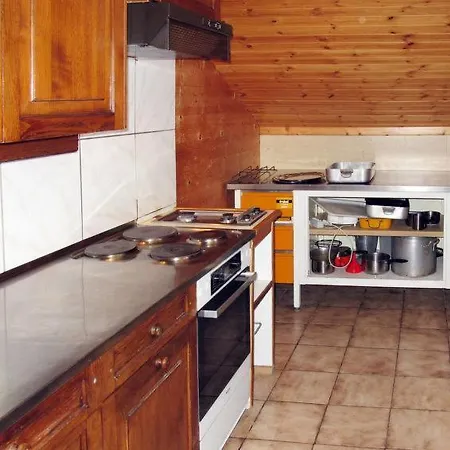 Sleeps 32 בית נופש *