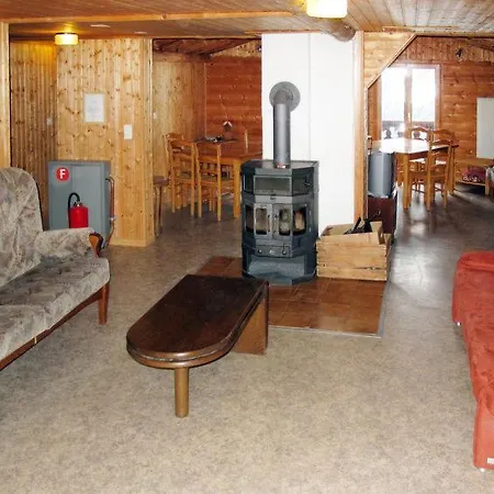 Сasa de vacaciones Sleeps 32 Champéry